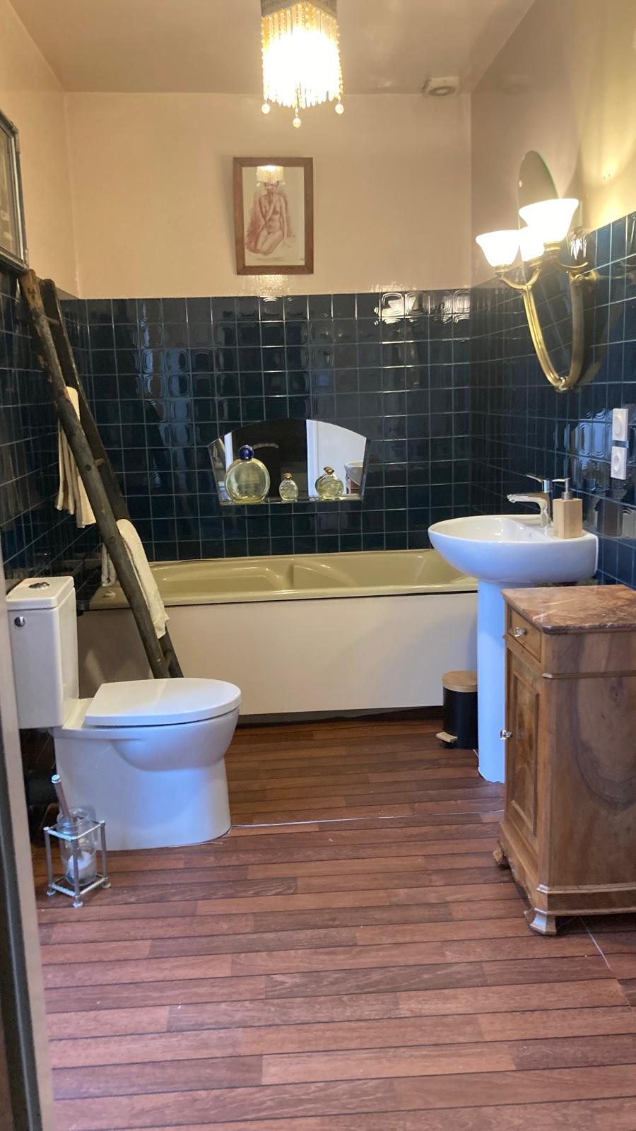 Salle de bain de la chambre Jacynthe